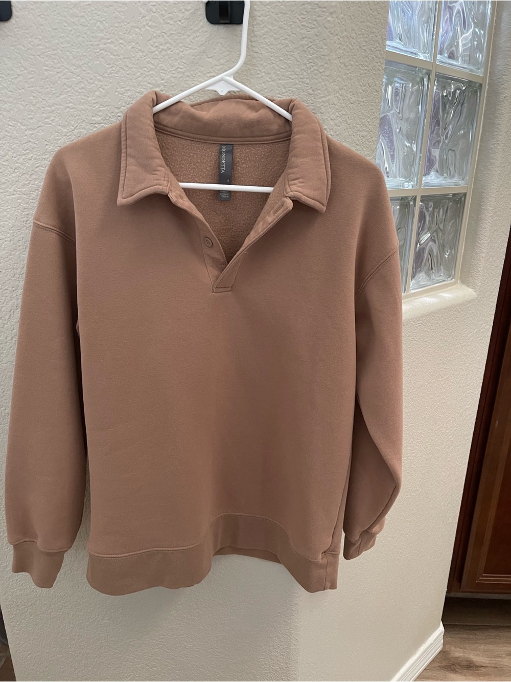 Mondetta Womenβs Crewneck Pullover Sweatshirt - Taupe Brown